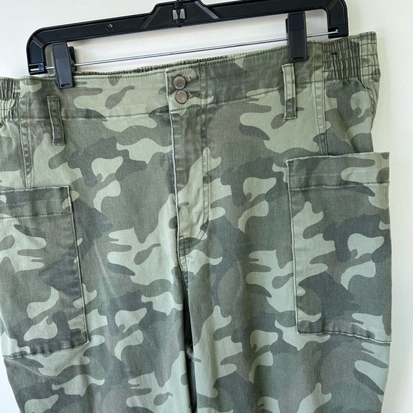 Hollister Ultra- High Rise skinny joggers size XL - Picture 2 of 6